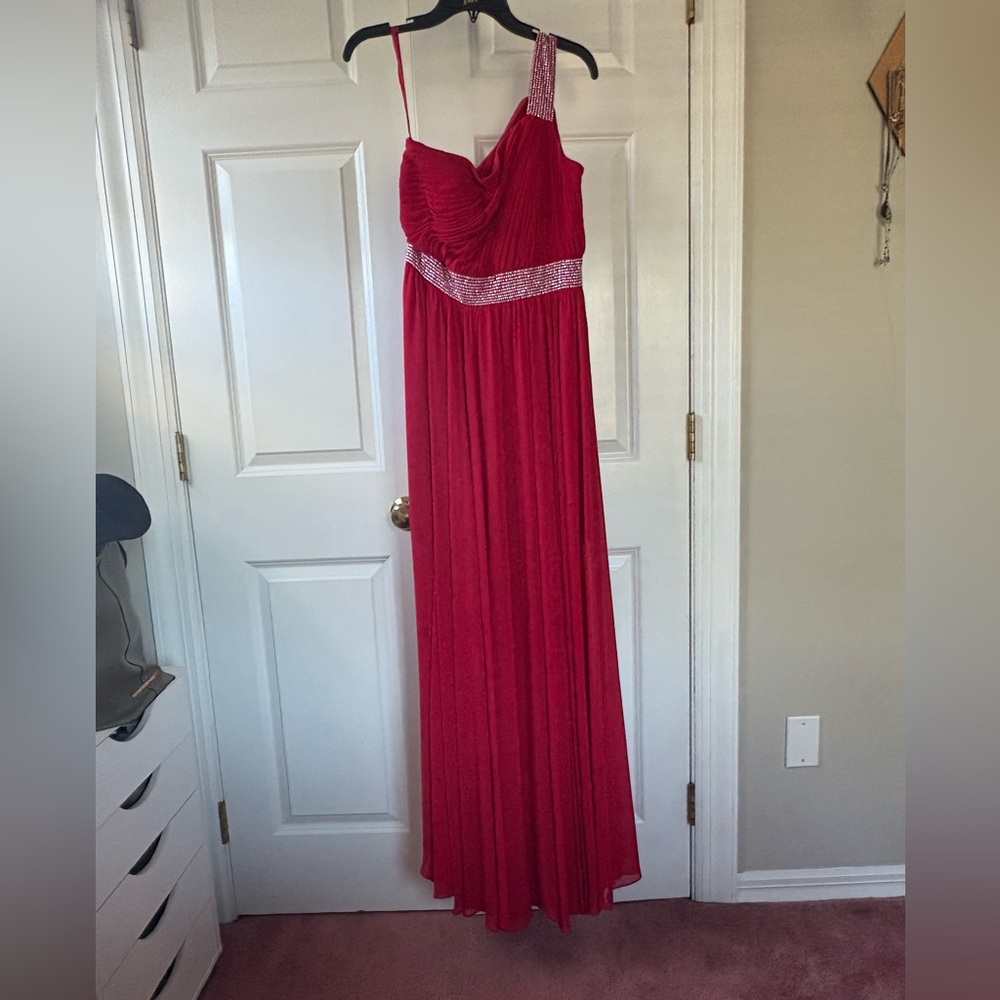 JS Boutique Vibrant Red Pleated Dress